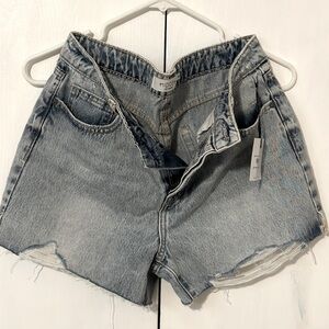 Brand new Woman’s distressed high rise jeans shorts